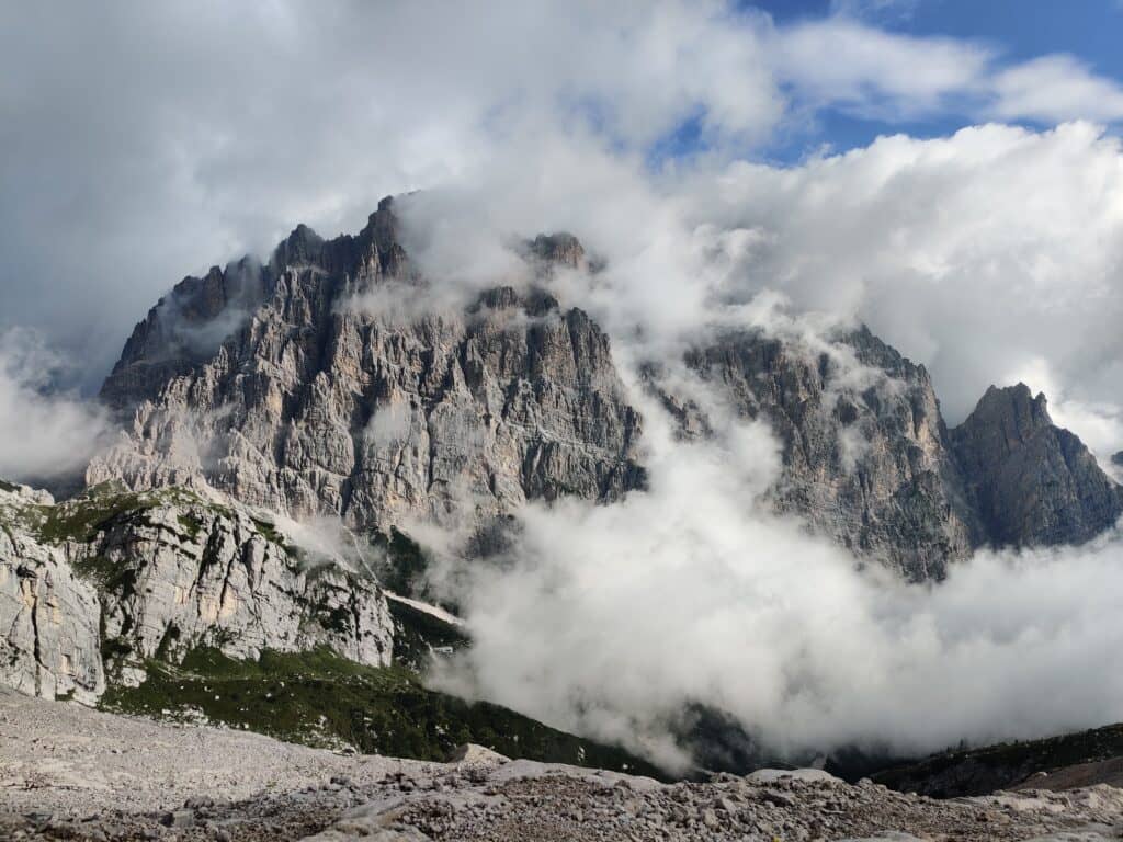 Alta Via 4 - Path to Forcella del Ghiacciaio